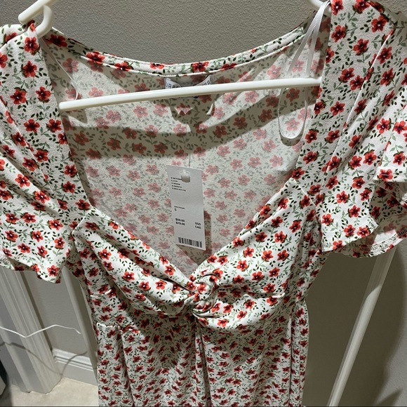 Urban Outfitters Romper - Picture 3 of 4